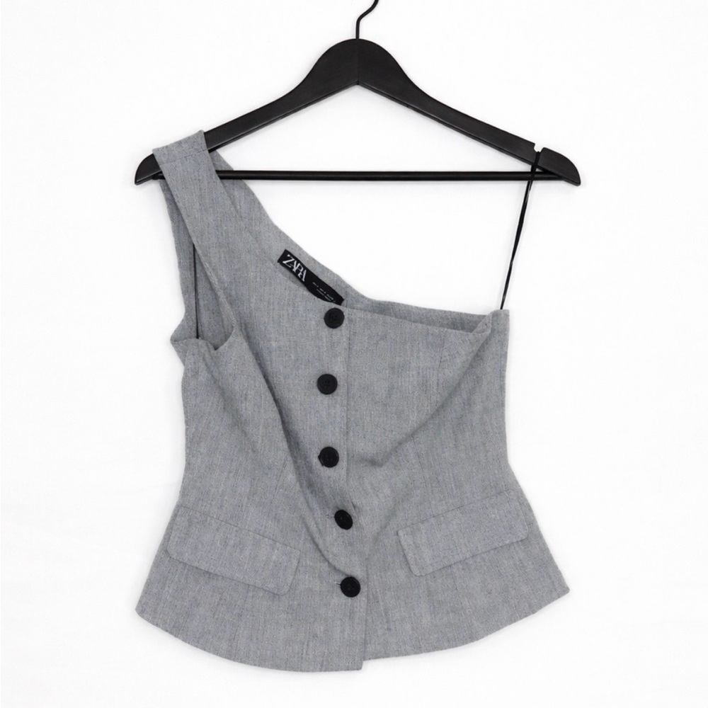 Zara Gray One-Shoulder Buttoned Vest - Picture 2 of 3